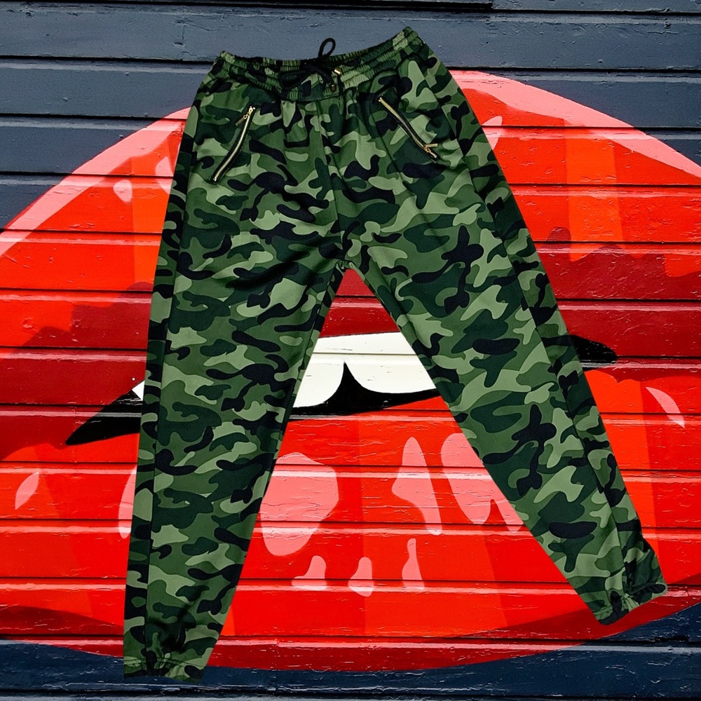 💰SOLD💰💵 Camouflage Joggers with Gold Accents